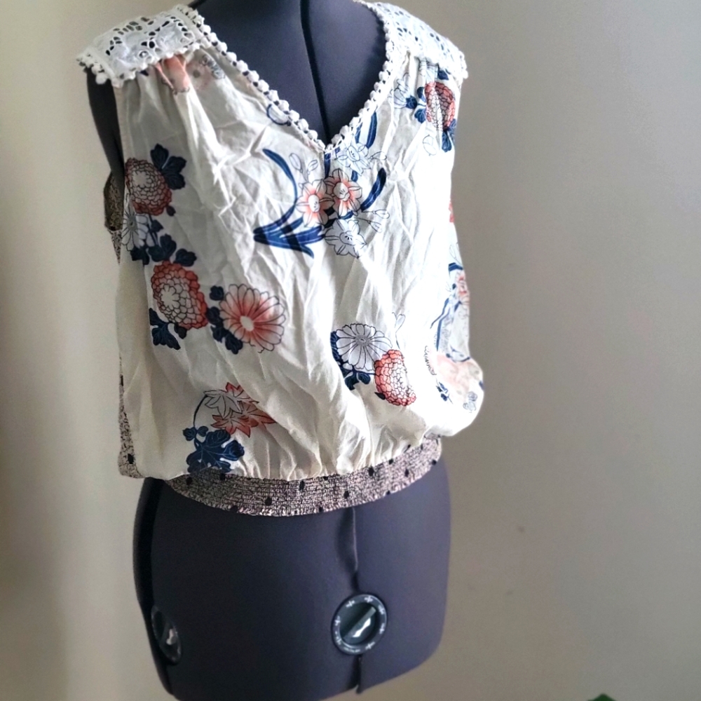 Leifnotes sleeveless shirt Small